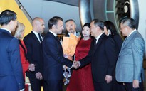Tổng thống Pháp Emmanuel Macron và Phu nhân tới Hà Nội
