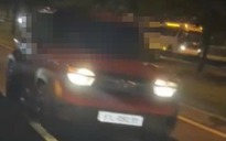 Bất bình ô tô chạy ngược chiều đường song hành xa lộ Hà Nội