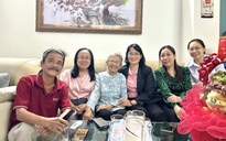 Lãnh đạo TP HCM thăm và tri ân 3 văn nghệ sĩ tiêu biểu