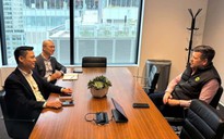 Nasdaq phát thông điệp chúc mừng 50 năm thống nhất Việt Nam hướng ra Quảng trường Thời đại