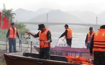 Rà phá bom, mìn, vật nổ khu vực sông Đà gần thủy điện Hòa Bình, cấm tàu thuyền hoạt động