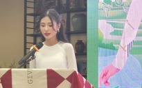 Hoa hậu Nguyễn Thanh Hà trao giải cuộc thi vẽ tranh tại TP HCM