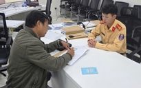 Lý do CSGT Lâm Đồng biểu dương tài xế 2 lần… vượt đèn đỏ