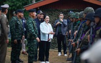 Thủ tướng Thái Lan "không từ chức", quyết ở lại để đối phó khủng hoảng