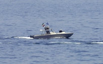 Đóng cửa eo biển Hormuz là "hành động tự sát" của Iran?