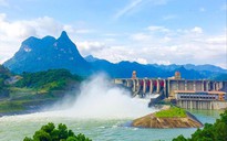 Thủy điện Tuyên Quang mở thêm 2 cửa xả lũ
