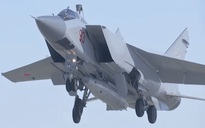 Tên lửa siêu thanh Kinzhal Nga xuyên thủng phòng không Ukraine