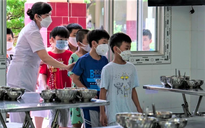 Hà Nội chi hơn 3.000 tỉ đồng hỗ trợ bữa trưa cho 768.000 học sinh tiểu học
