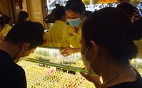 Giá vàng hôm nay, 6-6: Bất ngờ sụt giảm rất mạnh