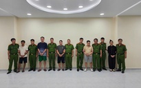 Công an TP HCM đồng loạt khám xét 2 địa điểm, bắt 5 người