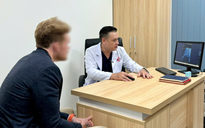 Doanh nhân Mỹ thoát khỏi “cực hình” 15 năm nhờ ca mổ tại Bệnh viện Bình Dân