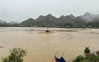 2 người chết, mất tích vì sét đánh, lũ cuốn