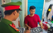 Người dân sống ở chung cư TP HCM được hướng dẫn quét mã QR phòng chống cháy nổ