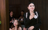 Hoa hậu Lương Thị Thùy Dung ngồi ghế nóng cuộc thi tài năng View Idol