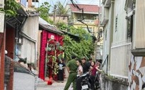 Chồng 77 tuổi chém vợ trọng thương rồi đóng cửa cố thủ trong nhà