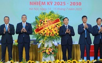 Vietnam Airlines cần áp dụng chiến lược "thương hiệu kép"