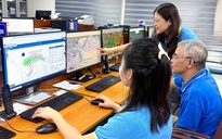 Bão Wipha tiếp tục mạnh lên, quản lý bay họp khẩn