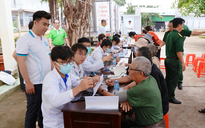 Khám bệnh miễn phí cho đồng bào dân tộc S'Tiêng