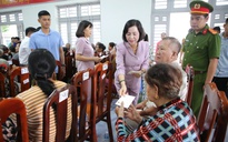 Phó Chủ tịch Quốc hội Nguyễn Thị Thanh thăm, trao tặng 1.000 phần quà gia đình chính sách