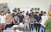 20 thanh niên làng chài vô cớ chém người, bị khởi tố