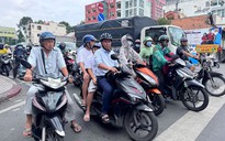 VAMM: Cần 2-3 năm để đổi xe xăng sang xe điện