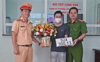 Người dân Đà Nẵng bấm ngẫu nhiên để được cấp biển số xe 92 hoặc 43