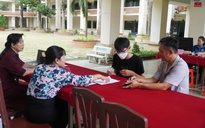 Phụ huynh thở phào vì tìm được trường THPT công lập cho con