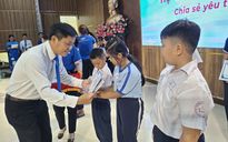 Đồng hành với con công nhân - lao động vượt khó, học giỏi