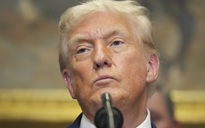 Tổng thống Donald Trump điều 2 tàu ngầm hạt nhân đến gần Nga