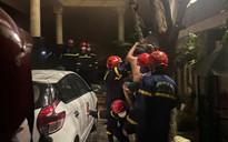 Phá cửa kính cứu 5 người trong vụ cháy nhà giữa đêm ở Đà Nẵng