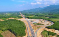 Ngắm đường cao tốc "xuyên núi, vượt sông" hơn 22.500 tỉ qua Quảng Trị trước giờ thông xe