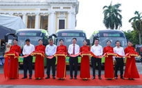Thêm tuyến xe buýt điện miễn phí cho người dân tham quan Hà Nội