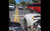 CLIP: Người nước ngoài lạng lách đánh võng trên đường biển Nha Trang