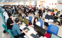 Tân sinh viên hào hứng nhập học sớm để "rinh" học bổng