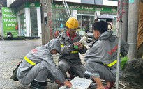 Người Viettel xuyên đêm khắc phục sự cố, đảm bảo thông tin liên lạc thông suốt cho khách hàng