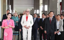 Toàn quyền Úc tham quan Hội trường Thống nhất, selfie cùng Bí thư Thành ủy TP HCM