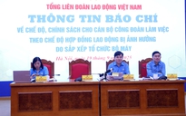 Cán bộ Công đoàn chuyên trách nhận tin vui