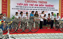 Linh Tý – Bích Trâm cùng các nhà hảo tâm trao 35 xe đạp cho học sinh nghèo Đồng Tháp