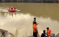Tìm kiếm 3 thanh thiếu niên mất tích dưới hồ Cá Sấu