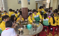 Trường tiểu học bị tố nhập thực phẩm bẩn sẽ tạm dừng bếp ăn bán trú