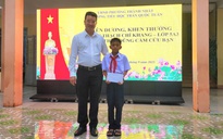 CLIP: Tuyên dương học sinh lớp 5 dũng cảm cứu bạn trong vụ thảm án ở Đắk Lắk