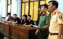 Phát hiện 2 ô tô chở nhiều người Trung Quốc có dấu hiệu nghi vấn nhập cảnh trái phép vào Việt Nam