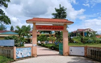 Phụ huynh "tẩy chay" nữ hiệu phó, gần 80 học sinh đồng loạt nghỉ học