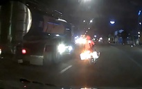 Hành động đẹp "đốn tim" dân mạng của Cảnh sát giao thông TP HCM