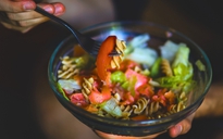 Một thay đổi nhỏ khi ăn giúp bạn giảm calo và mỡ bụng hiệu quả