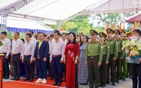 Dòng người về Côn Đảo dự lễ giỗ nữ Anh hùng Võ Thị Sáu