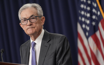 Giá vàng lập đỉnh sau quyết định lãi suất của FED, giá dầu "nhảy múa"