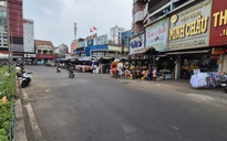 TP HCM: Vỉa hè trước chợ Bà Chiểu thông thoáng, nhiều nơi khác vẫn “đứng im”
