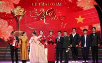 Đoàn làm phim "Mưa đỏ" gây ấn tượng mạnh ở Giải Mai Vàng