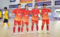 Thùy Trang lập hat-trick kiến tạo, TP HCM bám đuổi Thái Sơn Nam TP HCM